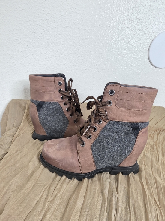 Sorel Shoes - Sorel Joan Of Arctic Wedge III Lexi Boots Size 9 Waterproof Leather & Grey Felt